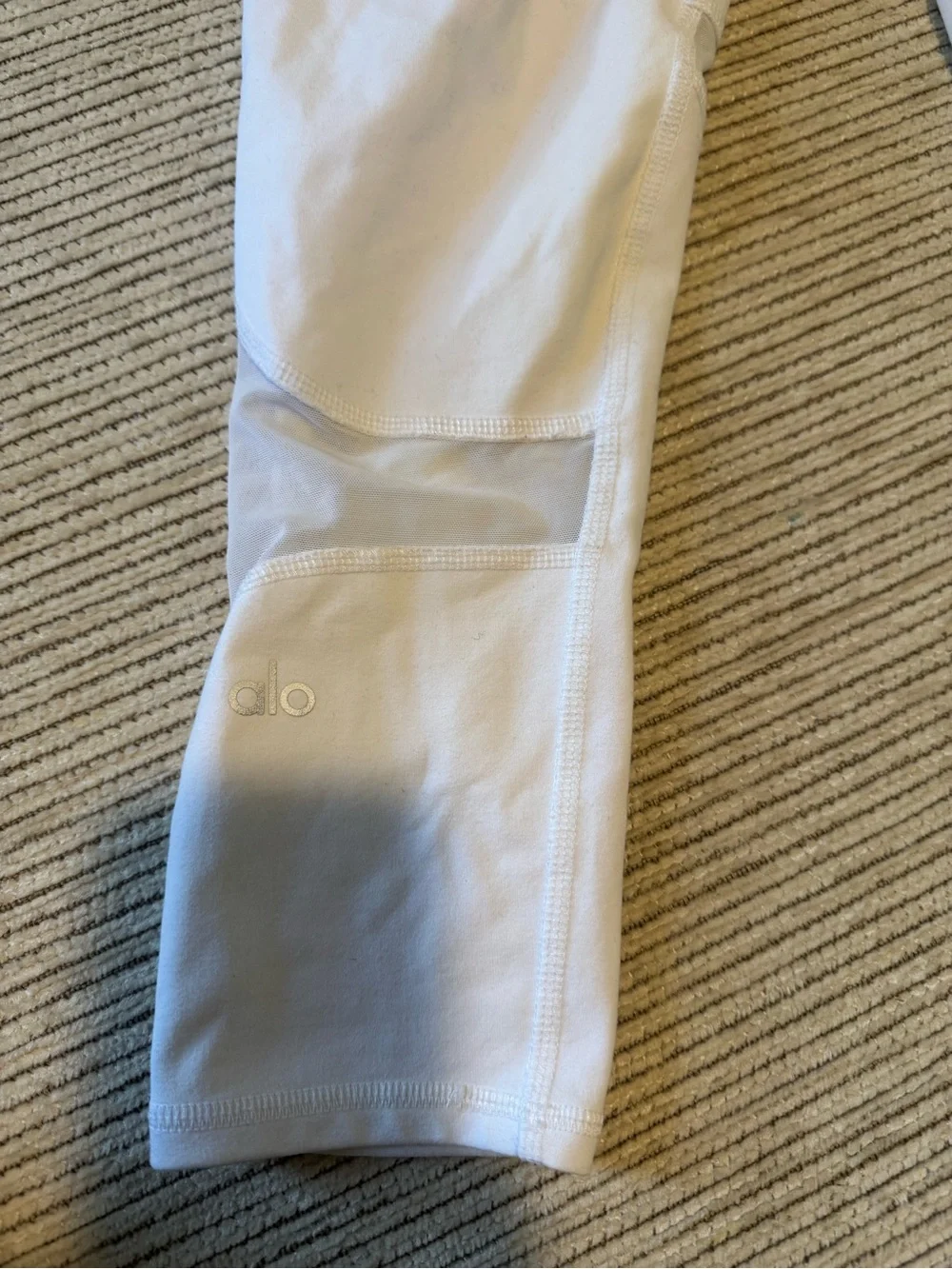 ALO Yoga White Performance Leggings with Mesh Insets